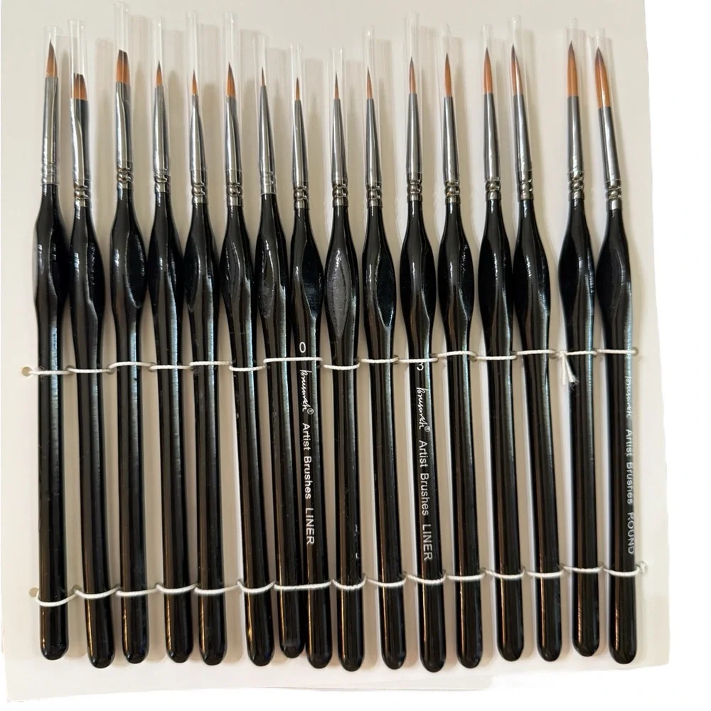Brusarth Miniature Fine Detail Brush Set – 16 Pieces
